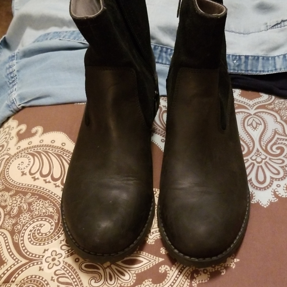Winter boots